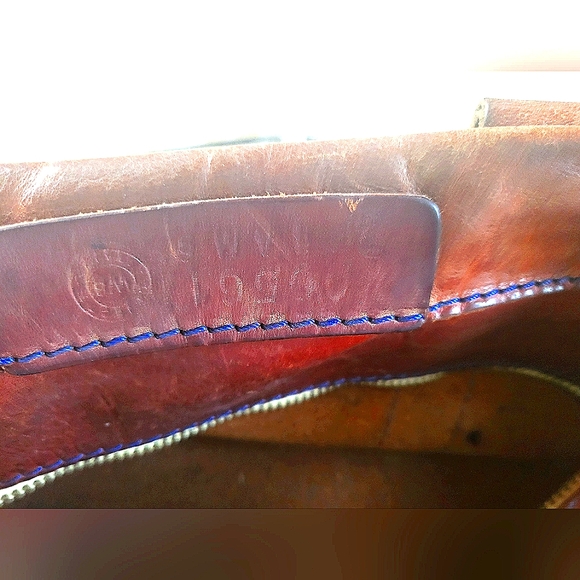 Vintage Genuine Italian Leather Tote - Picture 6 of 10